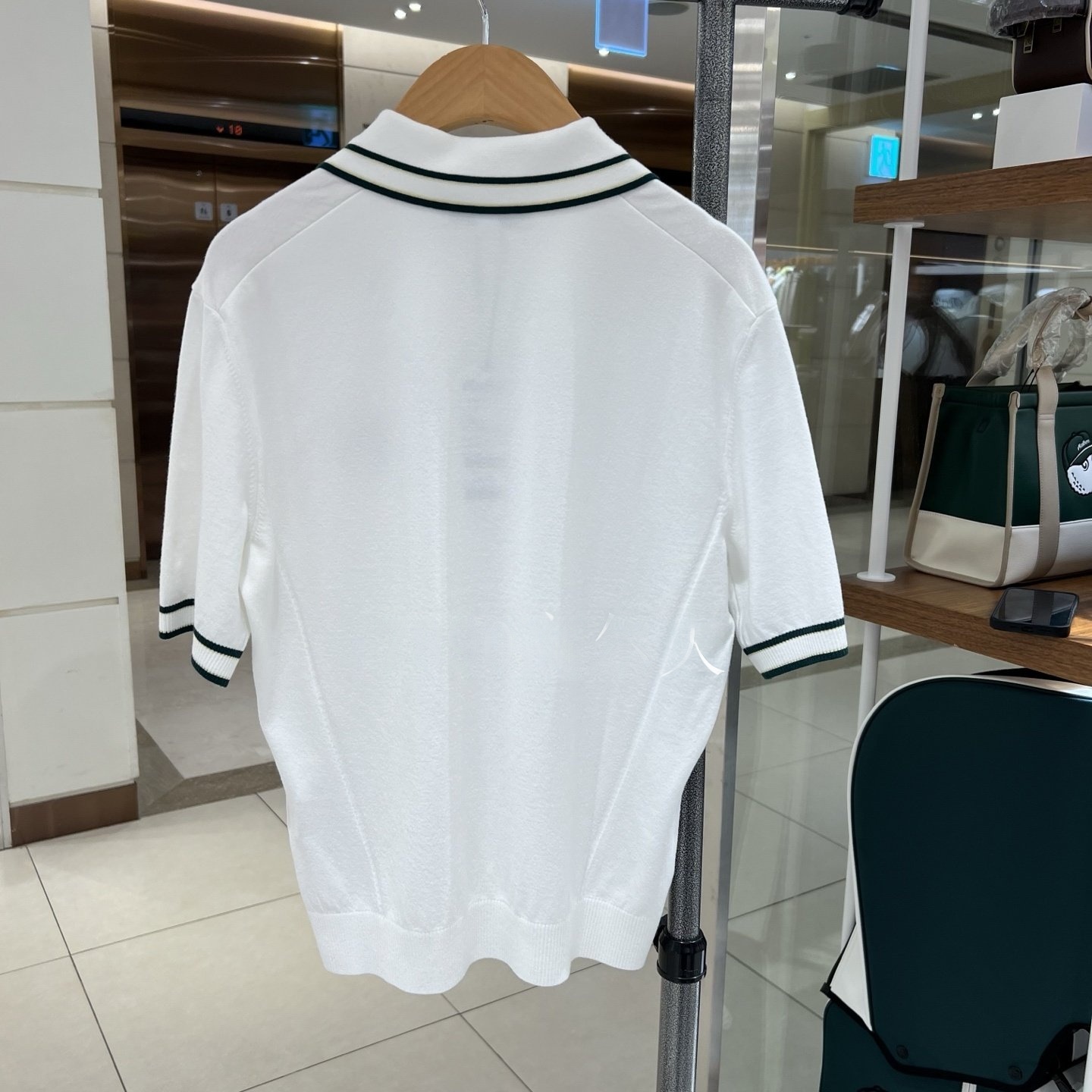 Camiseta de Malha Cropped Femi - Summer Golf Clothing avaliação e preço